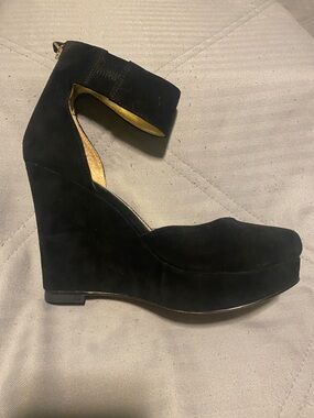 Elaine Turner Black Suede Wedge Ankle-Strap Heels Ladies Size 7